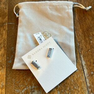 Kendra Scott Lady rhodium mother of pearl earrings includes bag NWT